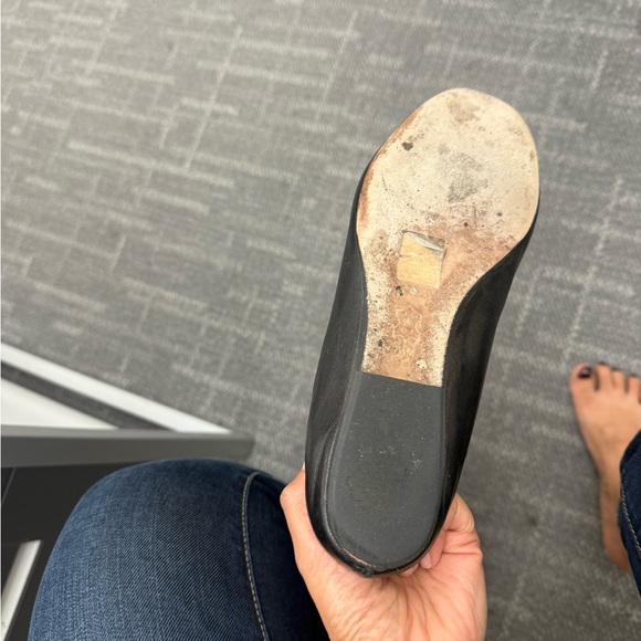 Tory Burch flats - preloved size 7.5!! Good condition - Picture 3 of 4